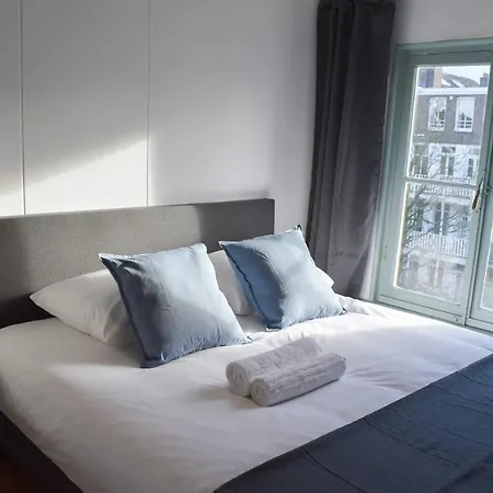 Quarto em Acomodações Particulares Private 4p Top Floor - *