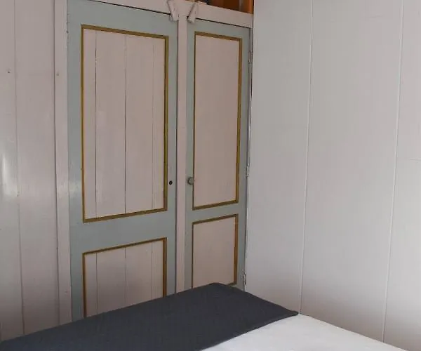 Quarto em Acomodações Particulares Private 4p Top Floor - Amesterdão